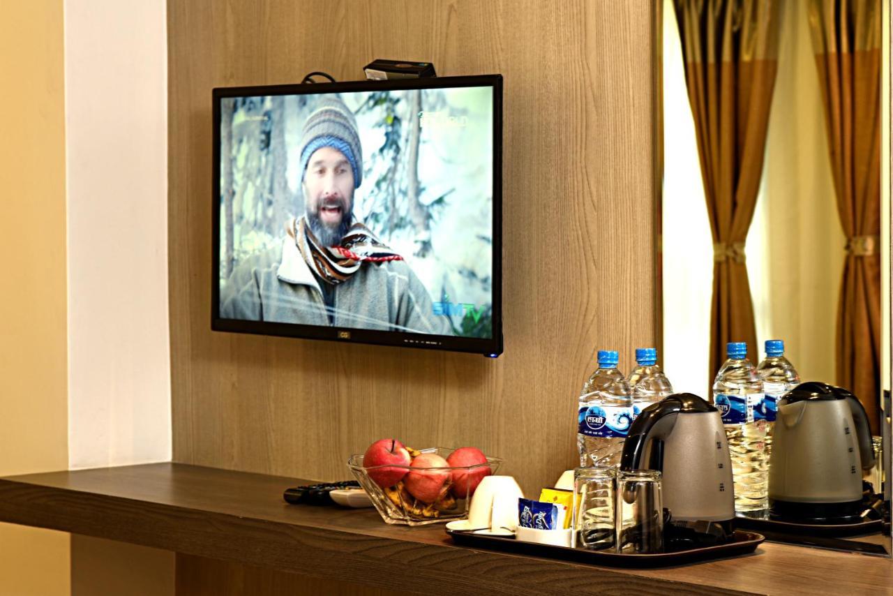 The Milestone Hotel Kathmandu Buitenkant foto