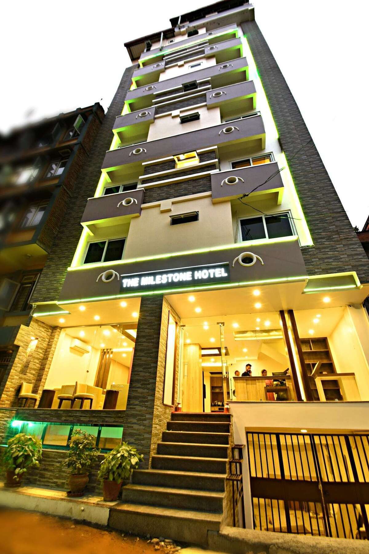 The Milestone Hotel Kathmandu Buitenkant foto